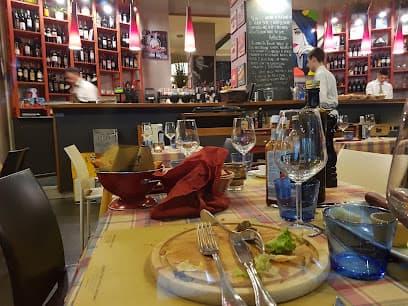 Skuisito SteakHouse & WineBar