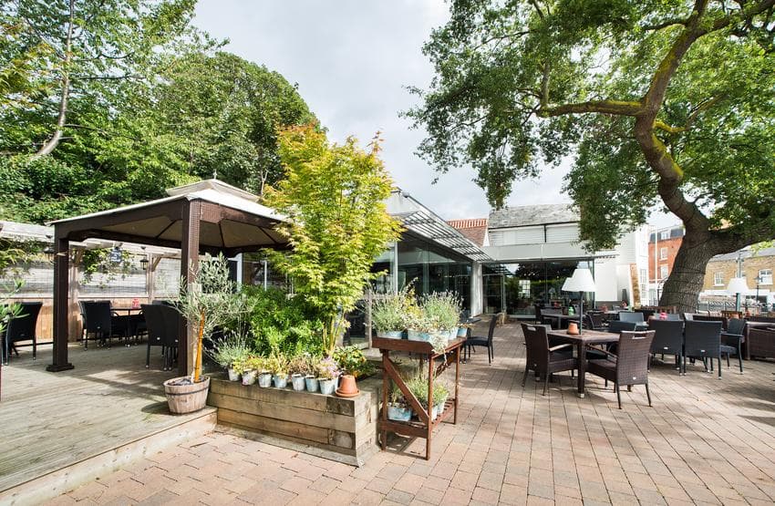 King's Head, Roehampton