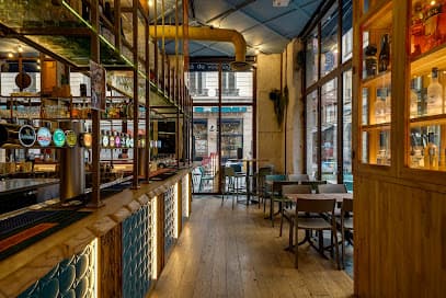 MOS PUB Mercière - Bar à bières, Cocktails & Brasserie