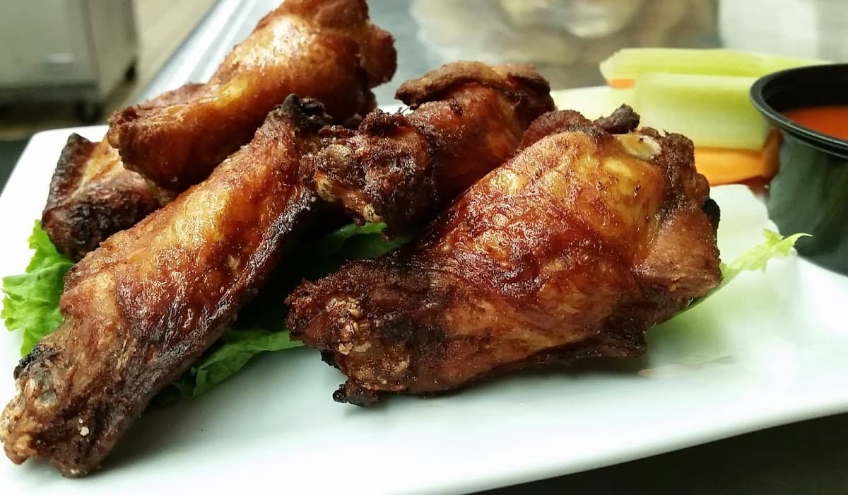 MJs Pizza Bar & Grill