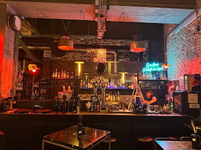 Lynch - Food and Cocktails