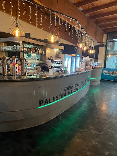 Pertini's Pub Food & Drink