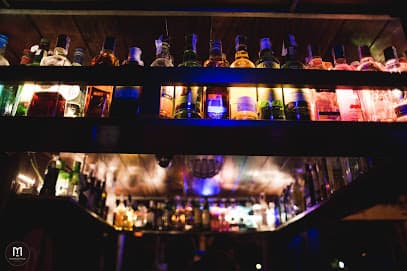 Manhattan river bar cocktails Sevilla