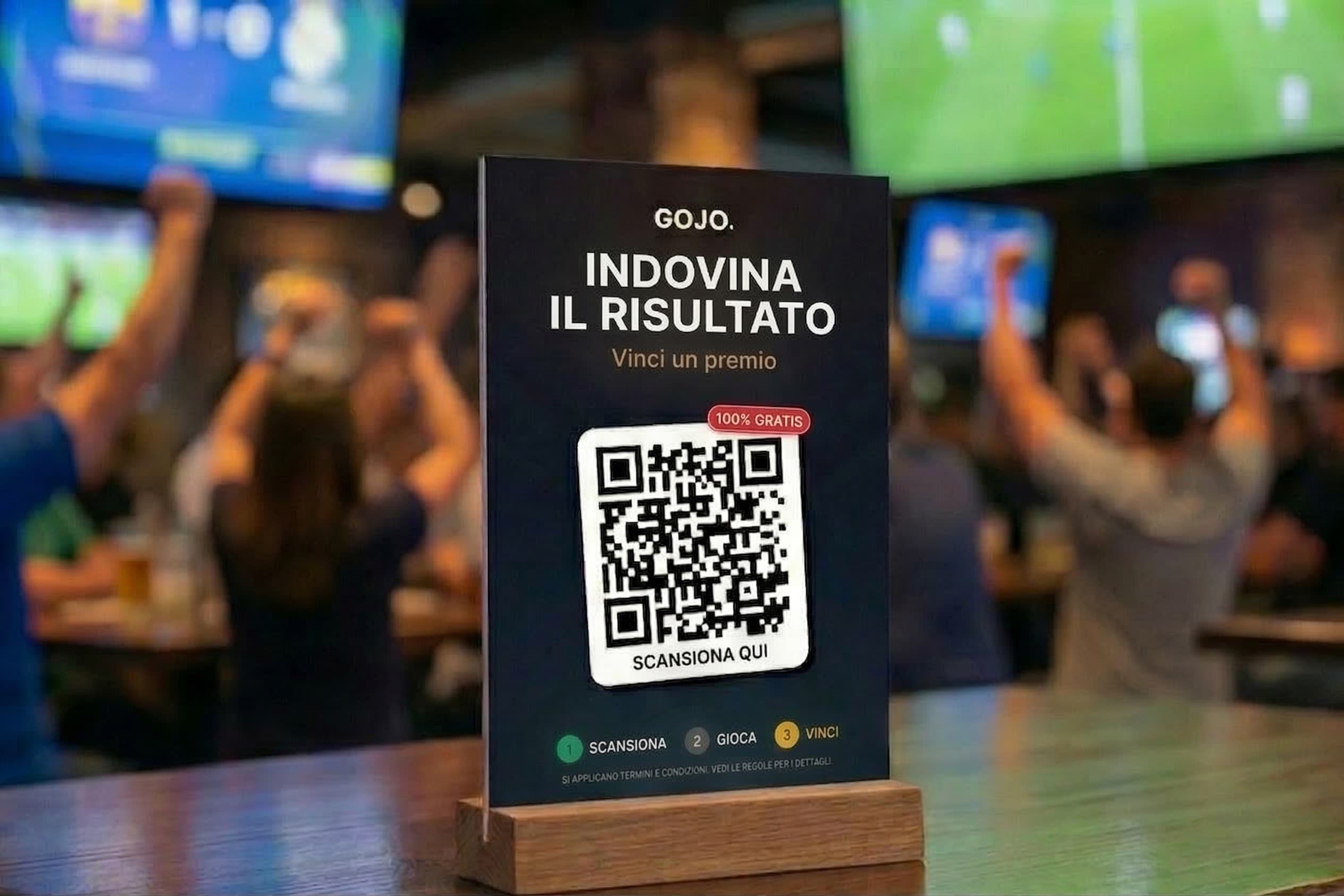 Patron de bar servant des clients